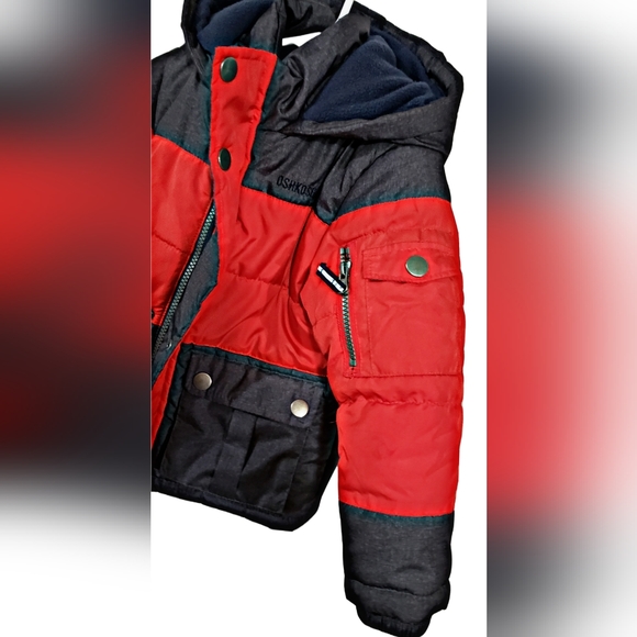 Oshkosh Boys Size 4T Red Winter Jacket - Picture 6 of 13